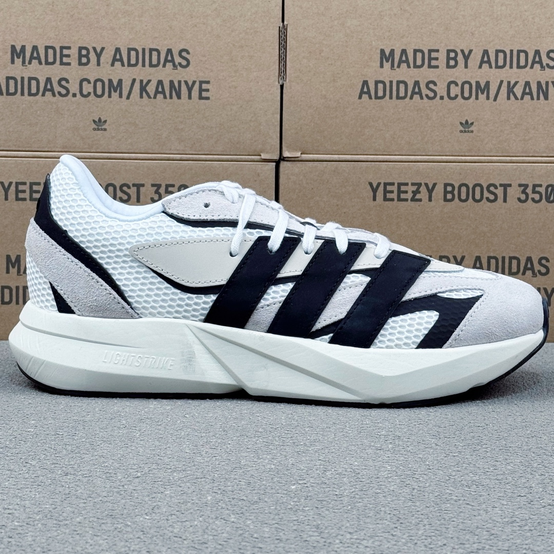 Adidas Runner Shoes 35